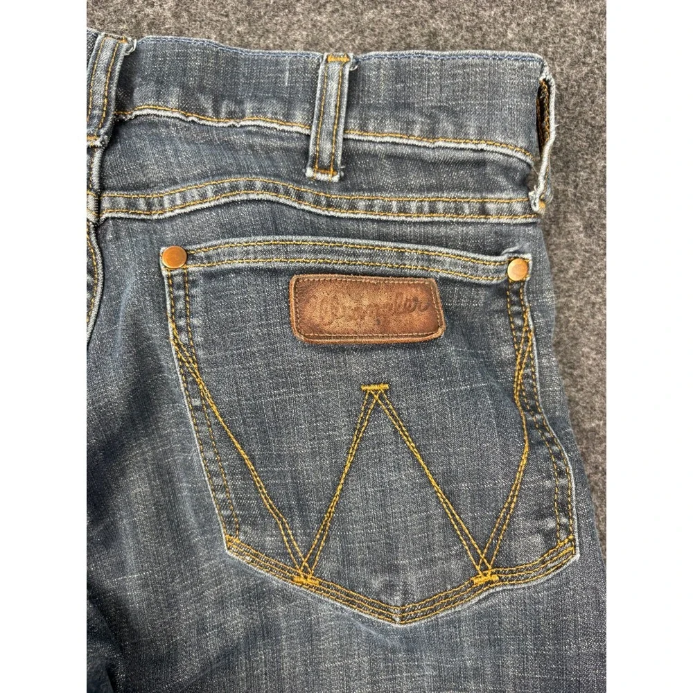 Wrangler Retro Slim Boot Jeans Mens 30x34 Blue Medium Wash Stretch 77MWZDX